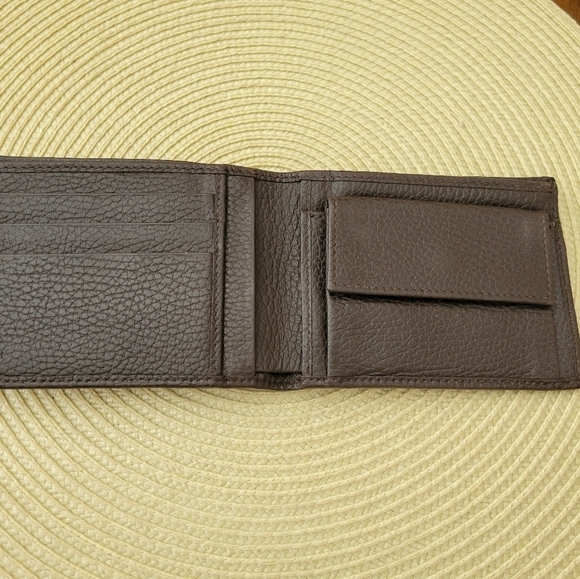 Gucci Bifold Card Wallet Monogram GG - Picture 6 of 13